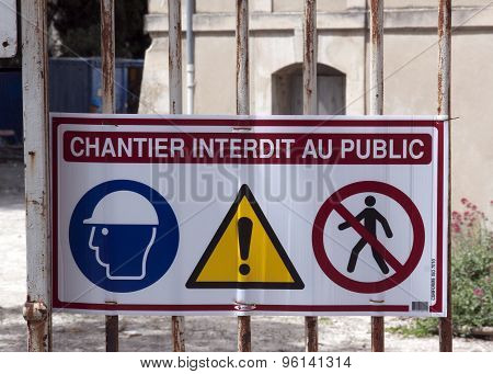 Building Site Closed To The Public