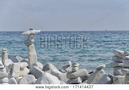Striking artwork made from stones in perfect balance