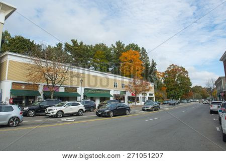 Wellesley, Ma, Usa - Oct. 20, 2016: Wellesley Town Center Historic Commercial Buildings On Central S