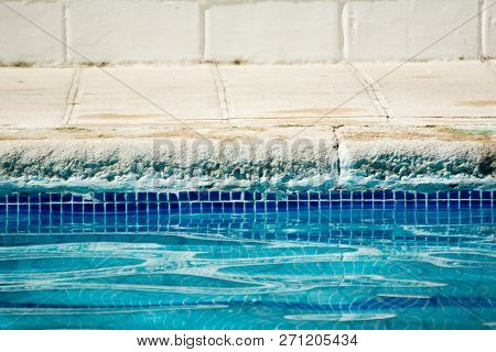 White And Blue Water Pool Curb For Backgroun