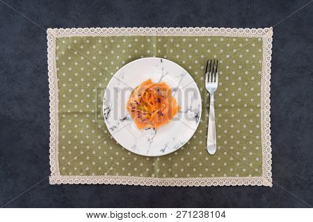 Asparagus salmon tartlets chiffonade, pickled vegetables, creamy creamy