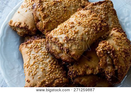 Pastries With Tahini And Sesame / Tahinli Corek