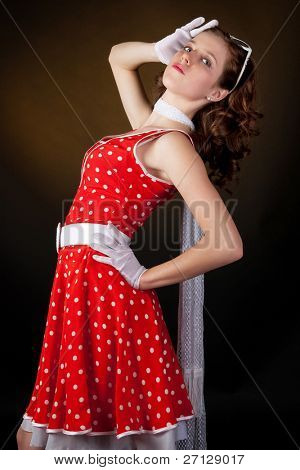 kırmızı Bayan. Siyah arka plan.