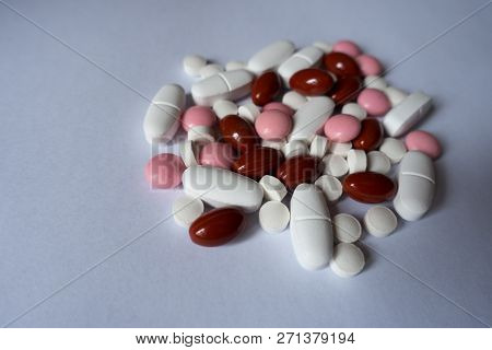 Xylitol, Lutein, Calcium Citrate, Vitamin K2 Pills