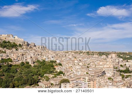 detalle de la arquitectura típica del casco antiguo de la siciliana