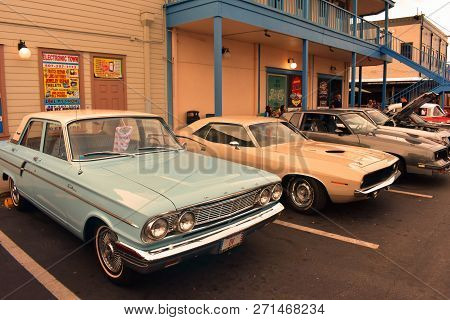Orlando, Florida.  November 01, 2018. Traditional Saturday Nite Classic Car Show  Is A Weekend Tradi