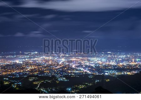 The Beautiful Bird View Of The Cebu City From The Tops Outlook Of The Phlippines.