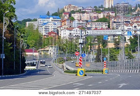 Kurortniy Prospect (resort Avenue) Near Bzugu Street In Sochi. The Inscription On The Sign Of The 