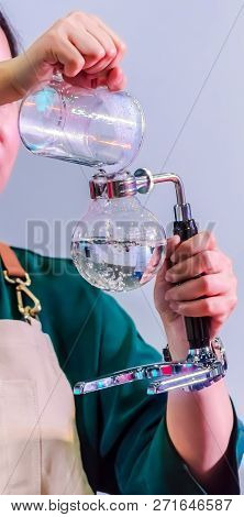 Showcase Syphon Coffee Maker By Syphonist.