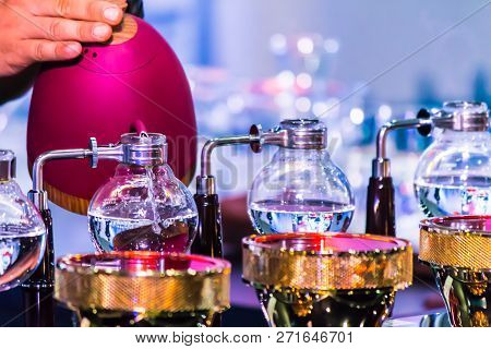 Showcase Syphon Coffee Maker By Syphonist.