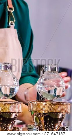 Showcase Syphon Coffee Maker By Syphonist.