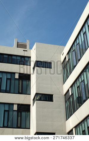 Leeds, Uk - August 18 2018: A Close Up Of The Ec Stoner Building In Leeds University Built In 1965 B