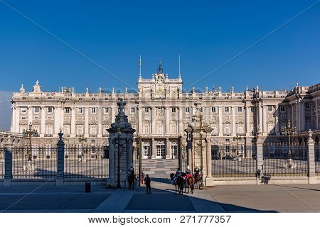 Madrid, Spain - November 29, 2018: The Royal Palace In Madrid At A Cold Sunny Autuum Day, With Guard