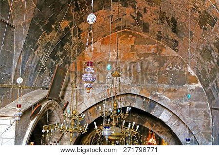Jerusalem, Israel - September 20, 2017: Lamps In Church Of The Sepulchre Of Saint Mary Also Tomb Of 
