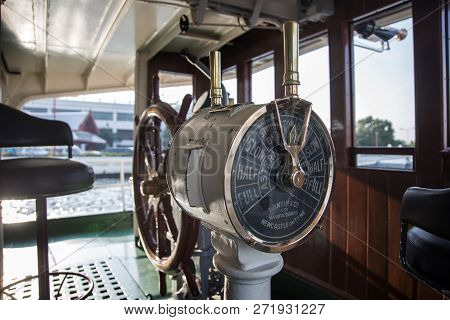 Old Ordering Control Signal To Engine Room Of Boat For Boating