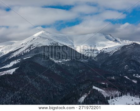 Morning Winter Snow Covered Scenery Picturesque Alp Mountain Ridge (ukraine, Carpathian Mountains, C