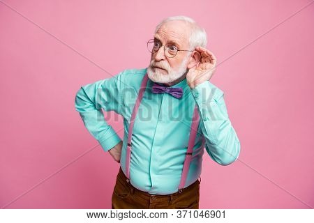 Photo Of Attractive Grandpa Hold Hand Near Ear Listening Rumors Focused Chatterbox Bad Person Wear S