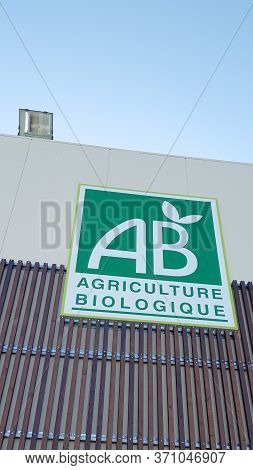 Bordeaux , Aquitaine / France - 05 10 2020 : Ab Agriculture Biologique Shop Street Sign Logo Biologi