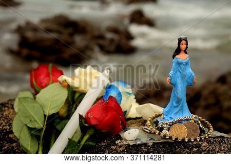 Salvador, Bahia / Brazil - February 2, 2020: Image Of Yemanje, Candomble Entity Is Seen On The Rio V