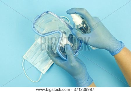Scuba Diving Mask For Swimming And Disinfection, Virus Protection, Symbol Of Summer 2020, The Concep