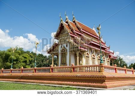 Thailand Tak Wat Klang Suan Dok Mai Temple
