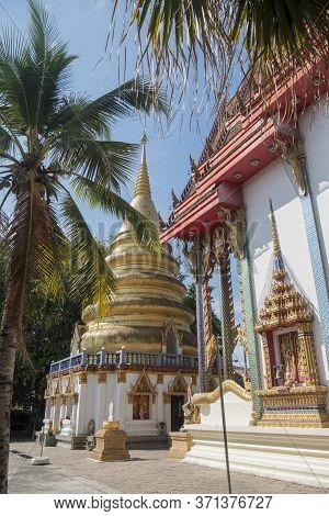 Thailand Mae Sot Wat Aranyakhet Temple