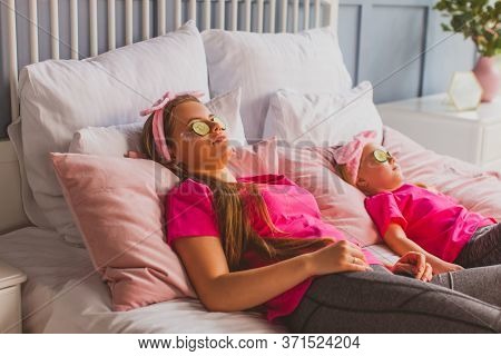Lovely Picture Of Resting Mother And Gaughter