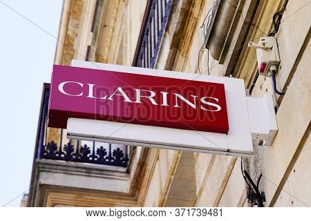 Bordeaux , Aquitaine / France - 09 18 2019 : Store Logo On Clarins Shop Sign