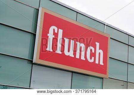 Bordeaux , Aquitaine / France - 03 07 2020 : Flunch Building Restaurant Sign Logo Operated On Self-s