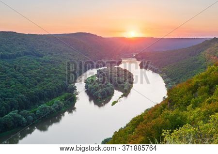 Beautiful Sunset On The River. Top View On The Islands Of Yin-yan On The Dniester River (dnestr). Na