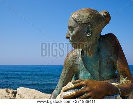 Sculpture Of Young Woman That Pays Homage To Aphrodite Sol Alter By Yiota Ioannidou Part Of A Famous