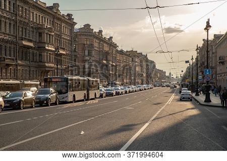Russia, St.petersburg, 09 June 2020: The Architecture Of Nevsky Prospect At Sunset During Pandemic O