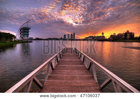 Anlegestelle in Putrajaya, Malaysia am Morgen