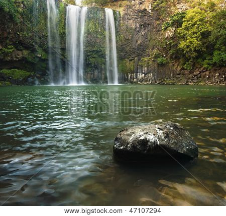Close Up Ansicht von Whangarei Falls in Neuseeland