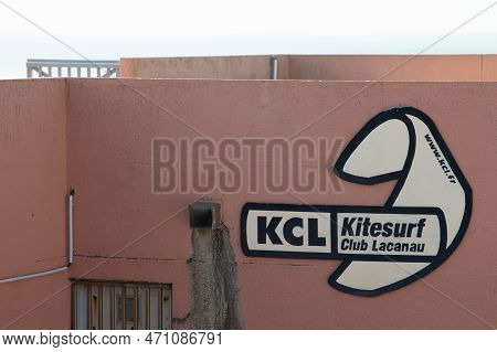 Lacanau ,  Aquitaine France - 14 02 2023 : Lacanau Kitsurf Club Kcl Sign Text And Logo Brand On Offi