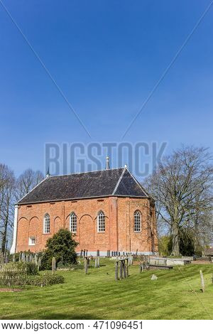 Finsterwolde, Netherlands - April 11, 2020: Historic Church And Cemetery In Finsterwolde, Netherland