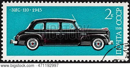 Ussr - Circa 1976: A Stamp Printed In The Ussr Russia Shows Old Soviet Car 1945 Zis 110 , Series, Ci