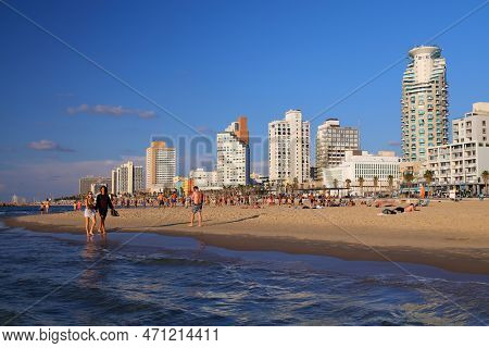 Tel Aviv, Israel - November 2, 2022: People Visit Allenby Beach (also Known As Jerusalem Beach) In T