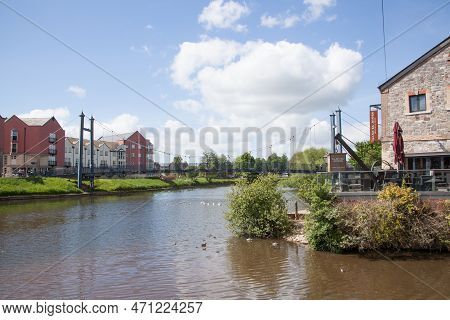 Views Of The River Exe And Cricklepit Bridge In Exeter, Devon In The Ukviews Of The River Exe And Cr