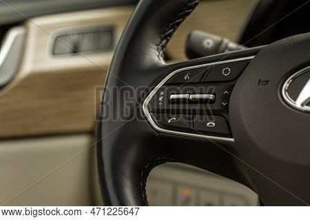 Moscow, Russia - December 18, 2021 Hyundai Palisade (lx2) Multiple Buttons On The Steering Wheel To 