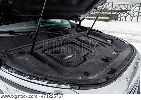 Moscow, Russia - December 18, 2021 Exeed Vx Also Called Lanyue Engine. Suv Car With Open Hood. Car E