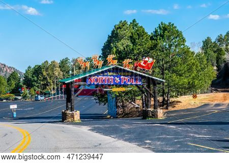 An Entrance Road Going To Cascade, Colorado