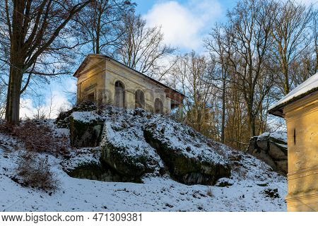 Tea Room (called Eremitage) - Empire Pavilion, Built Around 1833 On The Site Of What Tradition Says 