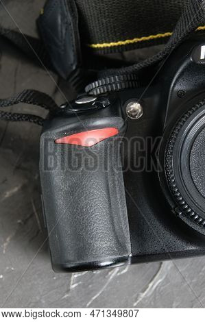 Ukraine, Chernihiv, February 21, 2023 : Old Used Photo Equipment, Old Camera With Scratches On A Gra