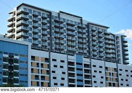 Pasay, Ph - Feb 11 - Resorts World Bayshore Phase 1 Apartment Facade On February 11, 2023 In Pasay, 