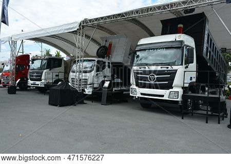 Pasay, Ph - Feb 11 - Foton Auman Dump Truck At Foton Big Show On February 11, 2023 In Pasay, Philipp