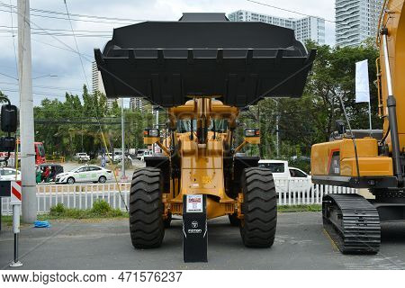 Pasay, Ph - Feb 11 - Foton Wheel Loader At Foton Big Show On February 11, 2023 In Pasay, Philippines