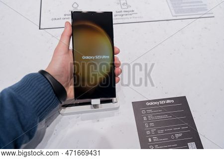 Barcelona , Spain - February 27 2023: Mobile World Congress 2023 In Barcelona. Booth Or Stand Of Sam