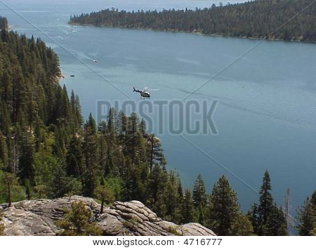 Salvataggio in elicottero sul lago Tahoe