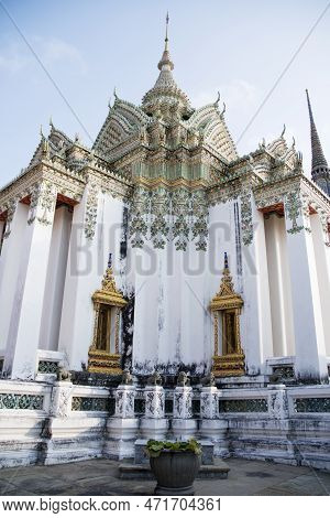 Magnificent Exteriors Of Phra Mondop In Wat Pho, Bangkok. This Scripture Hall Has Its Own Library Fi